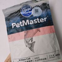 鳕鱼鸡肉味的猫粮，没有猫咪不爱吃吧？