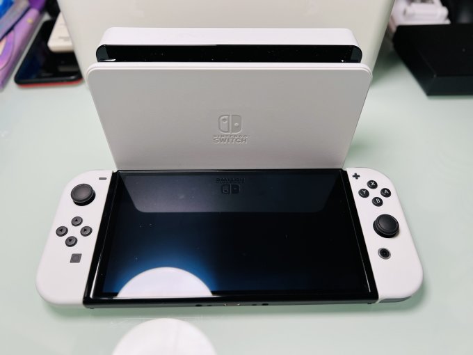 任天堂游戏机怎么样 switch到底是红蓝经典还是黑白耐看_什么值得买