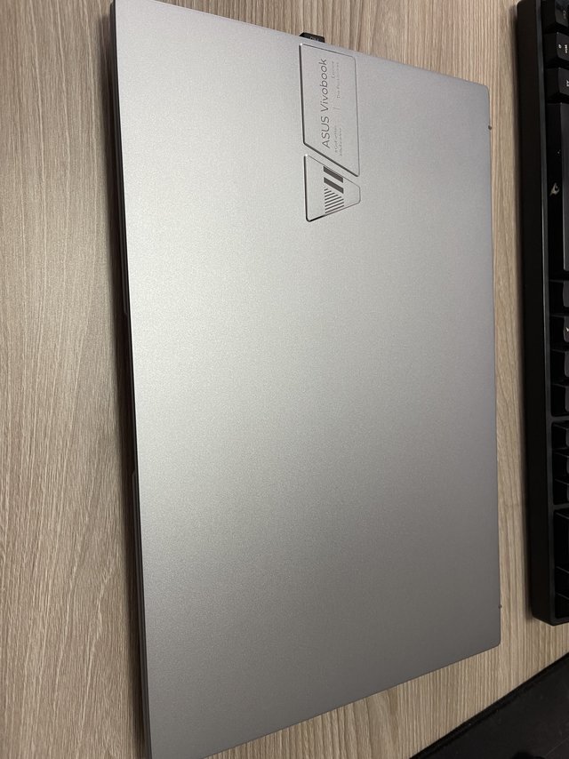 华硕的oled，华硕好屏，等于买屏送机器