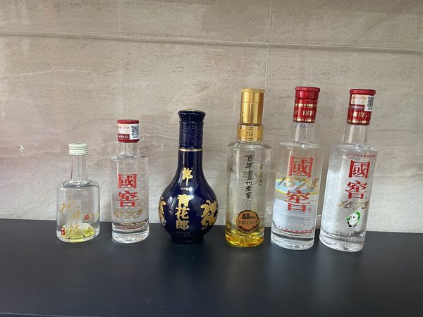 1573、水井坊、青花郎…最近撸小酒上瘾了