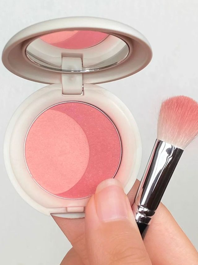 毛茸茸烟粉白桃血色感好温柔!