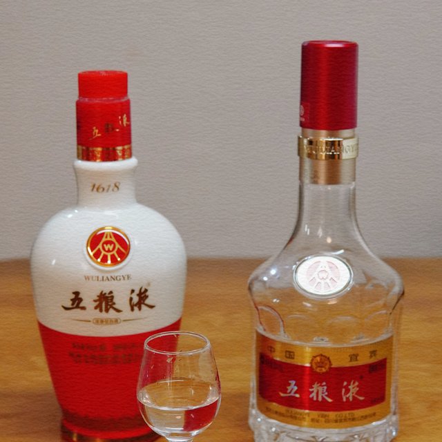 五粮液普五和五粮液1618是一个酒体吗？孰优孰劣？