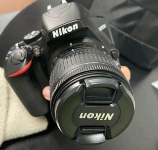 尼康（Nikon） D3500数码单反相机 入门级