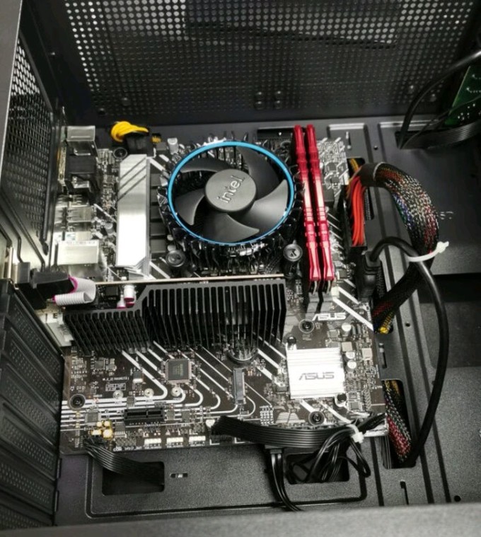 华硕h610m-k供电