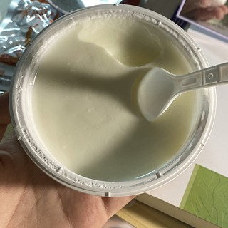 什么！这个老酸奶竟然不沾盖子！