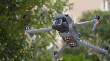 DJI 大疆Mavic 3 Classic 单机版可折叠四轴无人机黑色【报价价格评测 