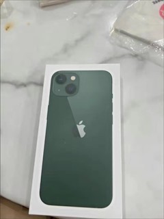 iPhone 13这个绿真的炒鸡好看！！！