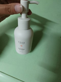 半亩花田维生素E保湿润肤乳