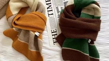 哈利波特风格的围巾，复古学院感。