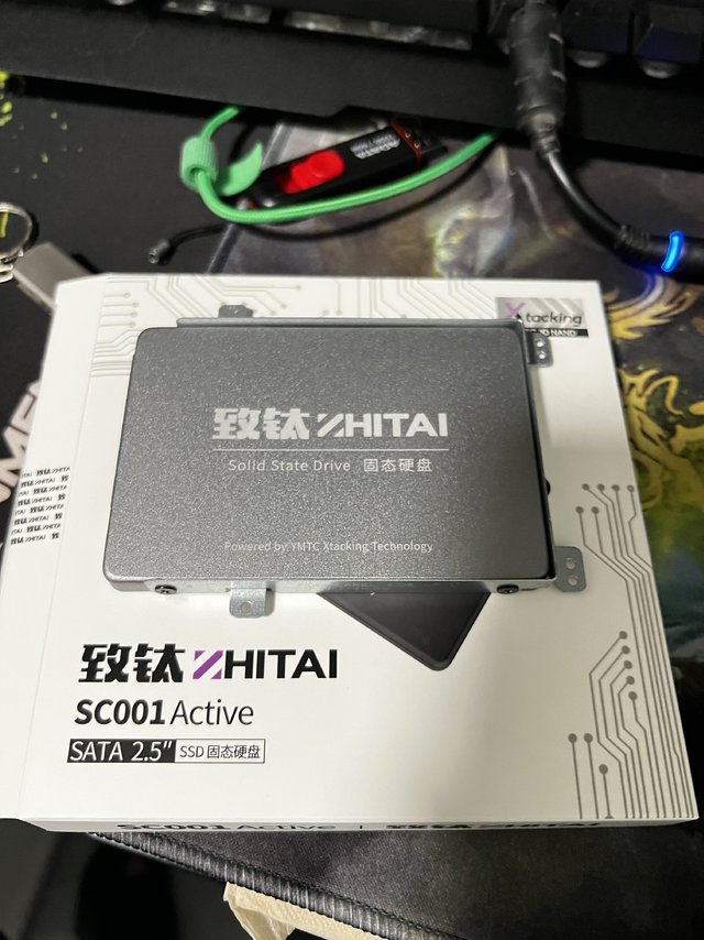 致钛SC001 长江存储512GB SATA3.0到手