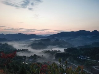 重庆最美牛背山看日出 看云海