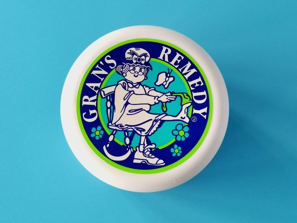 轻松去脚臭，脱鞋不尴尬