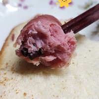 这款儿童香肠，肉块挺大，味道香甜！