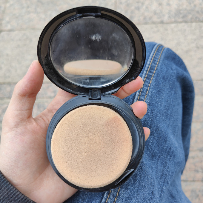 蜜丝婷散粉蜜粉