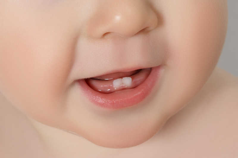 乳牙龋齿危害大，防龋从0～3岁做起，婴幼儿口腔护理深度科普
