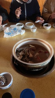 冬日丽江的野生菌火锅