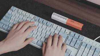 复古清新的打字机：杜伽K310机械键盘体验