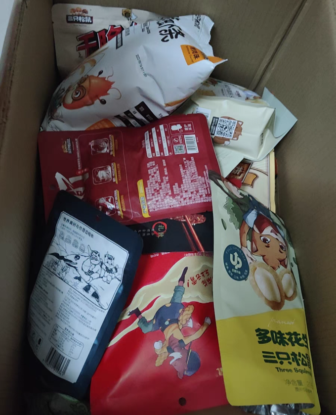 三只松鼠膨化食品