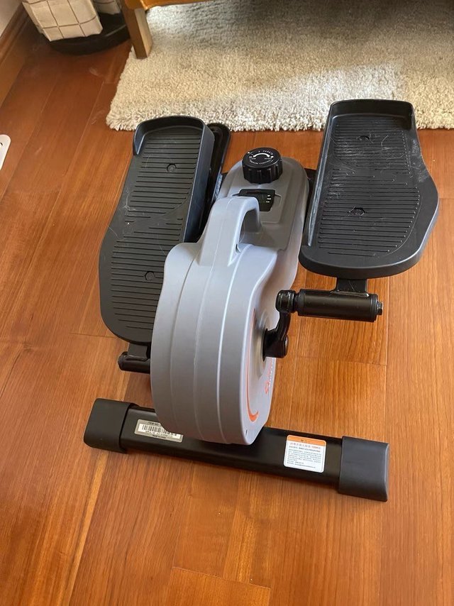 SUNNY家用椭圆机静音磁控迷你踏步机