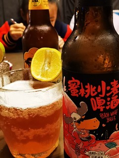 蜜桃味精酿啤酒，孩子闻着也嘴馋