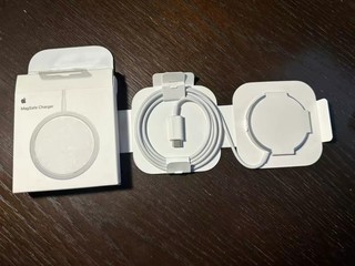 苹果15w无线充电器MagSafe