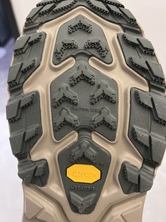 Hoka Kaha 2 Mid GTX丛林绿徒步鞋