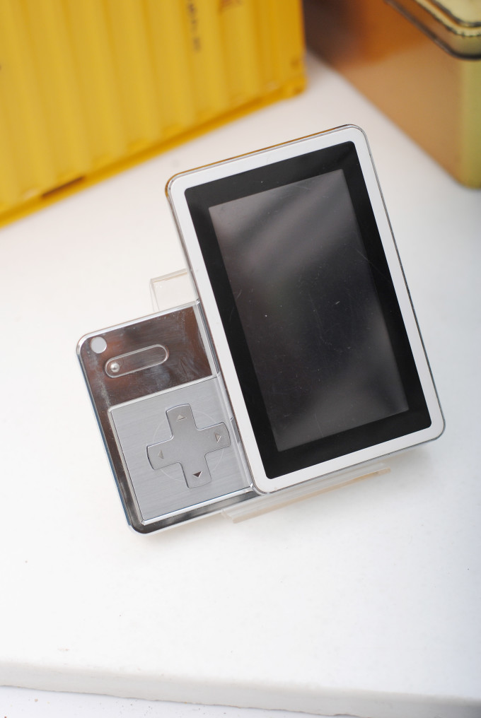 oppo游戏机怎么样 还以为是滑盖,oppo老mp4游戏机,挺有趣_什么值得买