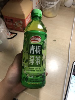 紧跟时事，绿茶卤蛋一起走