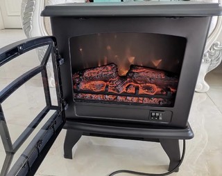 这个壁炉真的太拿捏冬季氛围感了！