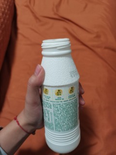 超浓郁的伊利益生菌酸奶！！