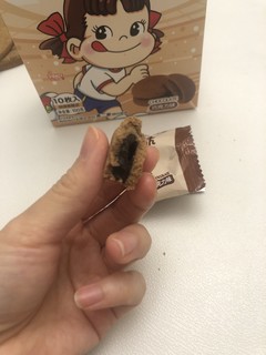 很精致的巧克力夹心饼干