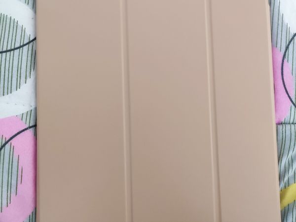 亿色iPad保护壳8.9元