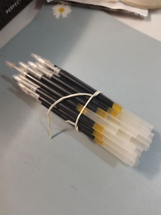 出墨顺滑的黑色按动笔芯_什么值得买