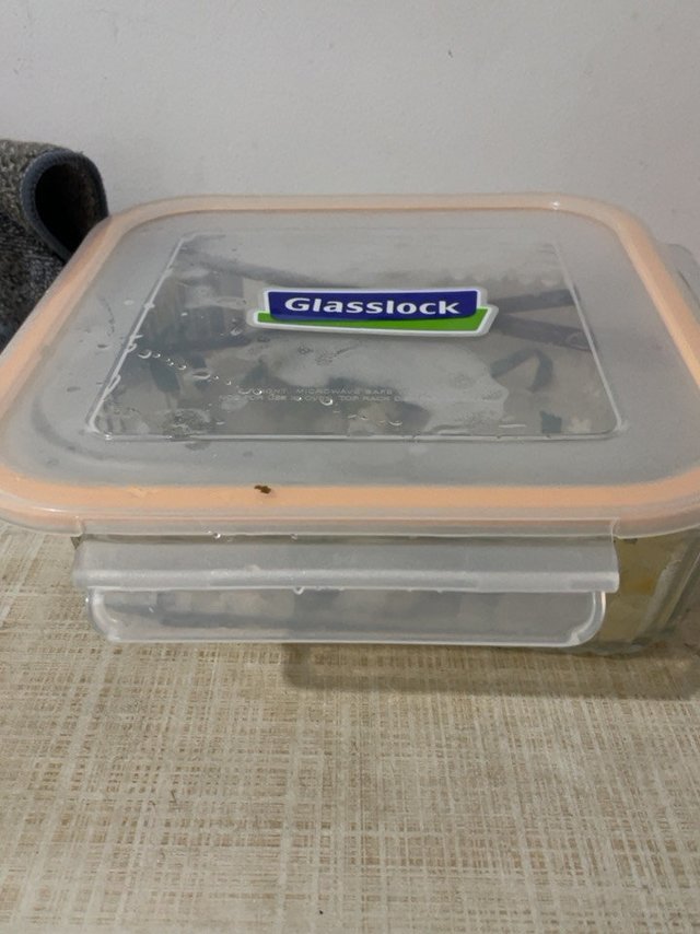 快递是大盒子，厚实，感觉不错