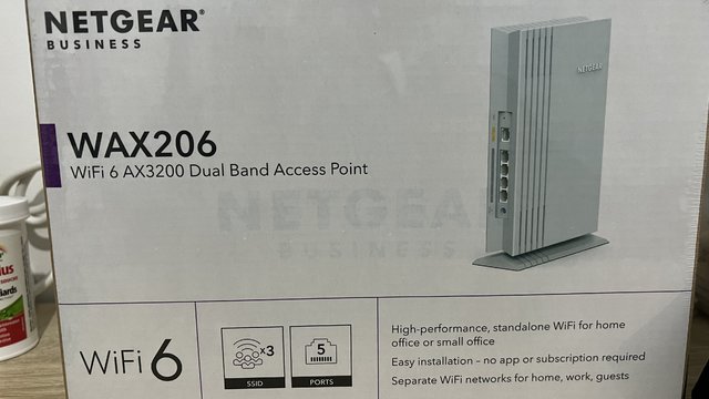 亚马逊购入 网件 WAX206 WiFi 6 AX3200