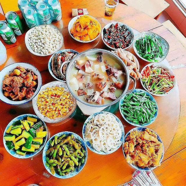 9家中秋节团圆饭大比拼，接地气又有档次，哪家最有节日气氛？