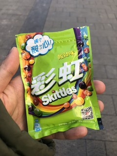 彩虹也是一种圣诞的颜色，酸味也是