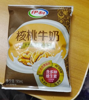 太喜欢喝伊利核桃牛奶🥛了