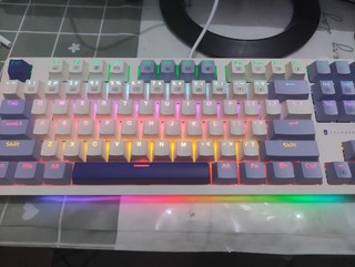 雷神KG3104游戏机械键盘RGB灯效 [害羞] 109