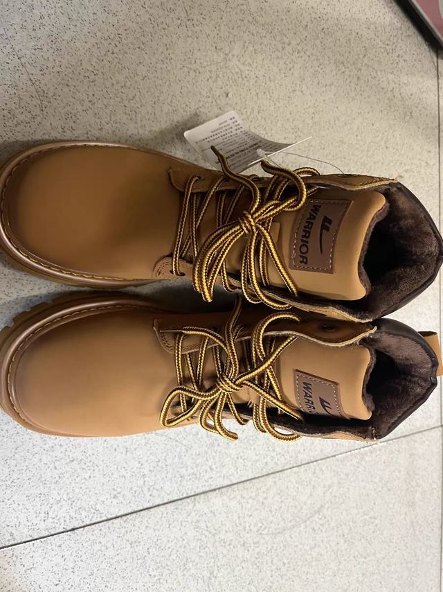 男鞋来喽冬季男款短靴45码马丁靴