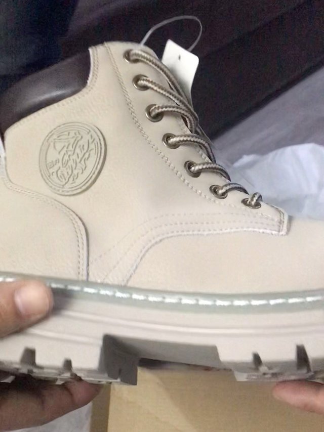 这鞋子绝了 折1000次试试