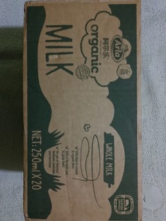 99元2箱的纯牛奶购买体验
