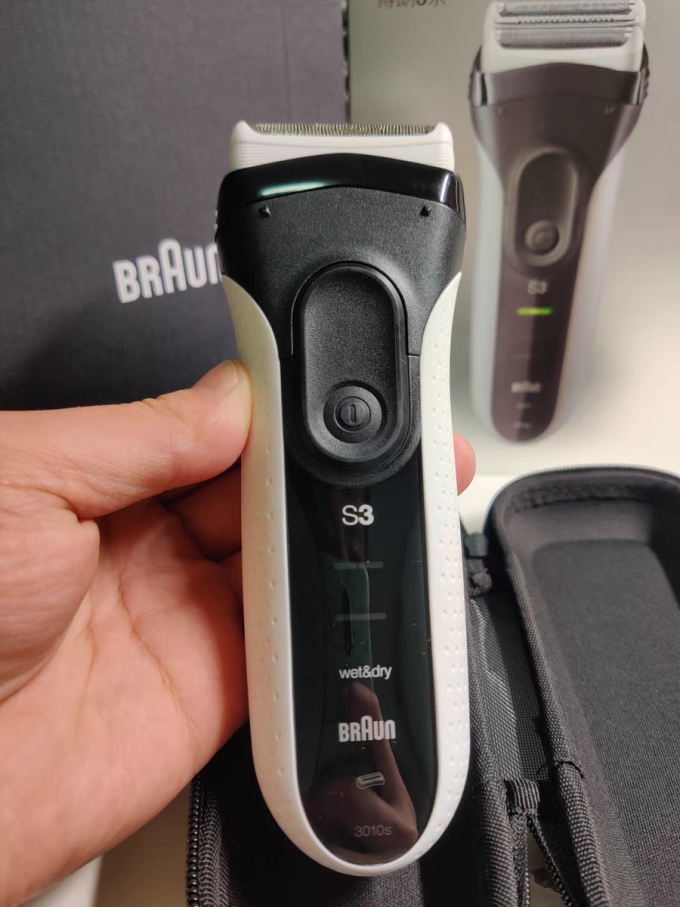 博朗电动剃须刀怎么样 给老爸买的博朗s3电动剃须刀_什么值得买