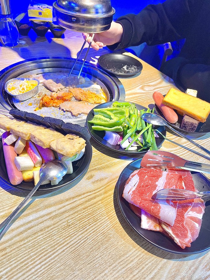 聚会餐饮