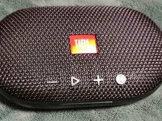 JBL TUNE3多功能插卡蓝牙音箱