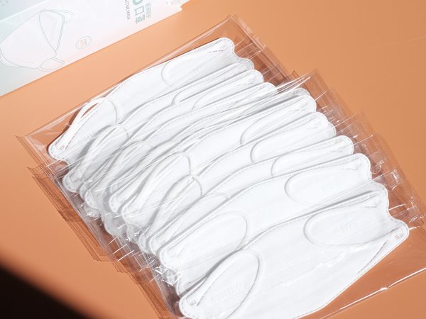 一夜之间，5毛囤的3百个口罩，涨了近3倍