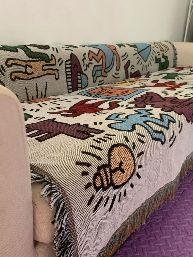 涂鸦风格的沙发布！给你超新的生活体验~