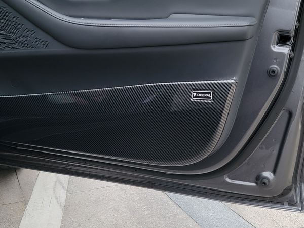 深蓝碳纤维车门护板！