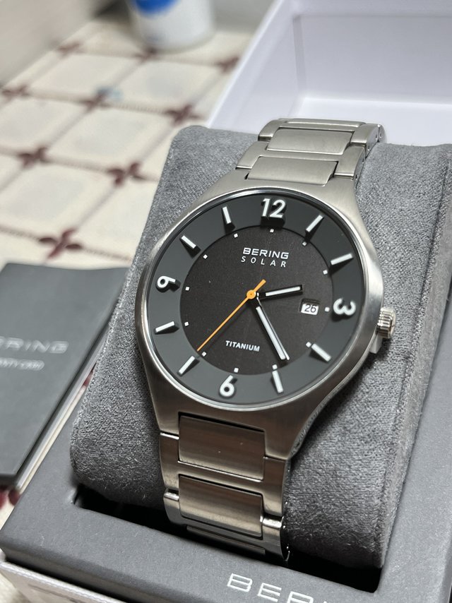 海淘德亚-全钛+光动能+蓝宝石简约玩具腕表