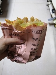 来一套煎饼果子加辣条！！